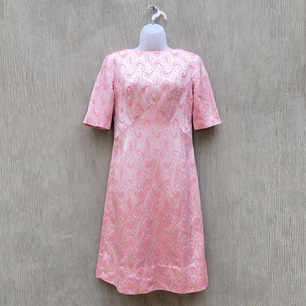 Vintage 60s Midcentury Mod Bubblegum Pink Metallic Brocade Jacquard Sheath Dress